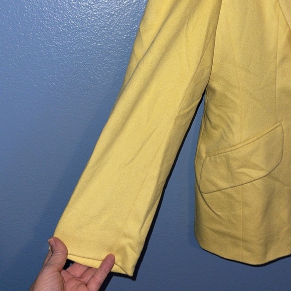 Vintage Escada Double Breasted Yellow Blazer Rabbit New Wool Angora  36. P - Picture 4 of 7